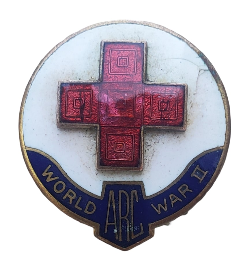 militaria : Insigne émaillé Américan Red Cross US WW2