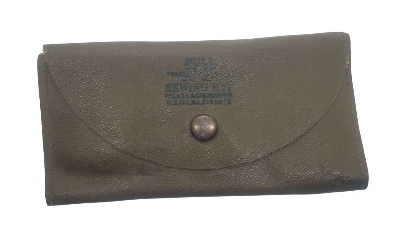 militaria : Trousse à couture individuelle US WW2