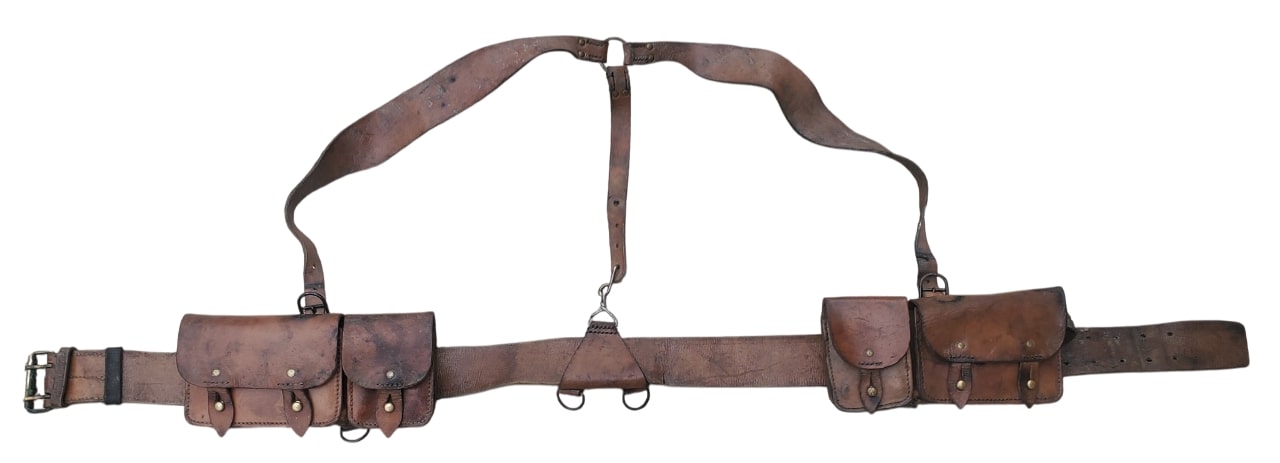 militaria : Ensemble complet cuir modèle 1935/37 FR40