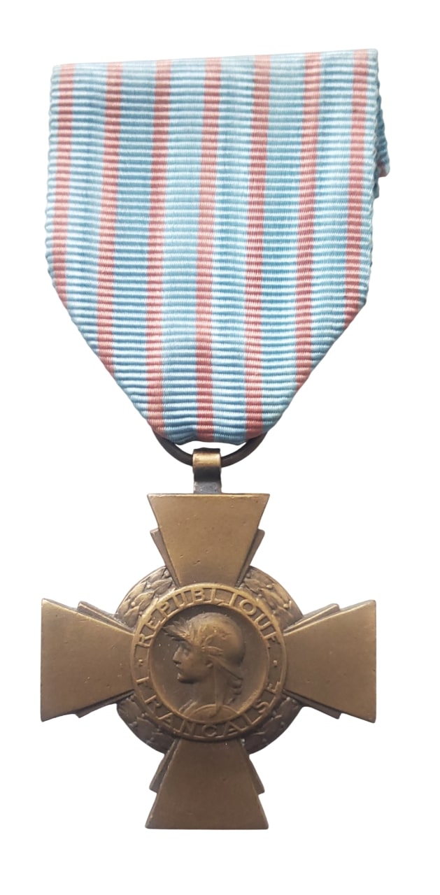 militaria : Médaille croix du combattant FR WW1 - WW2